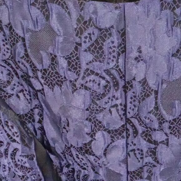 Aidan Mattox cap sleeve navy and black lace a line dress size 8 - Picture 4 of 4